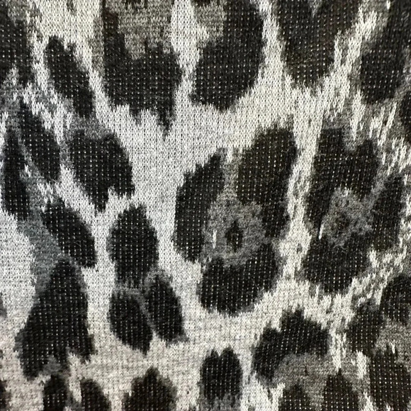 Lane Bryant Side Zip Black & Grey Leopard Print Wrap Skirt Plus Size 22 - Picture 4 of 11